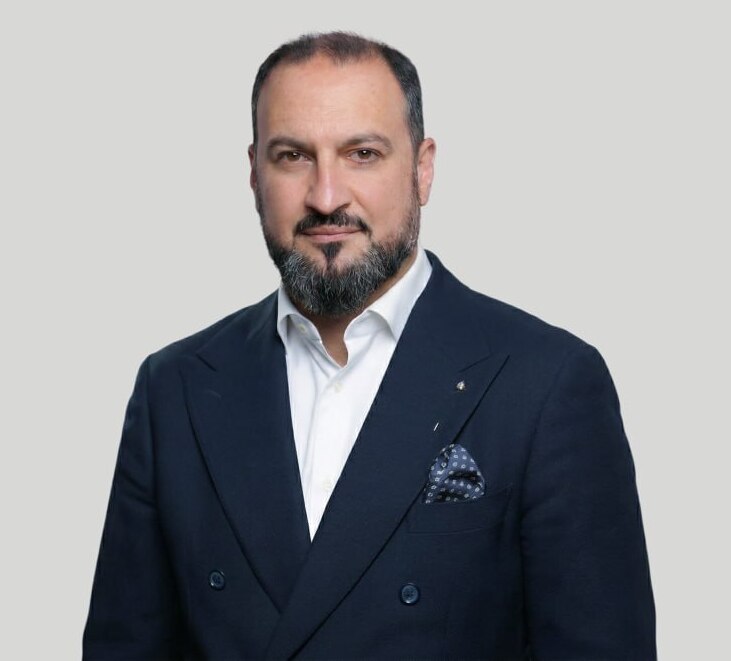 Михаил Сумбатян